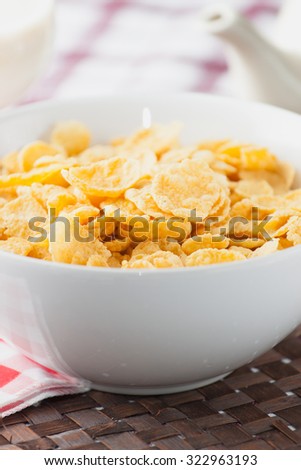 Corn flake cereal