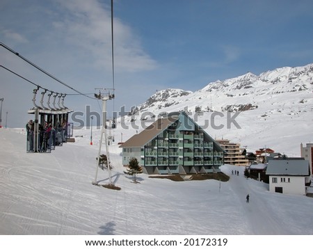 The ski lift, to carry skiers high up on mountains, in the Alpine resort.