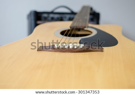 guitar, amp and mic