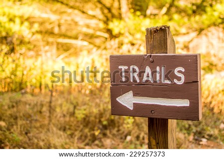 Trails sign for hiking