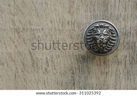 Door handle, Metallic Lion, Wood, wood grain, wood texture,