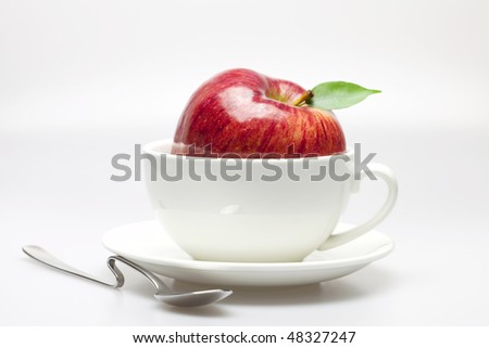apples in a cup