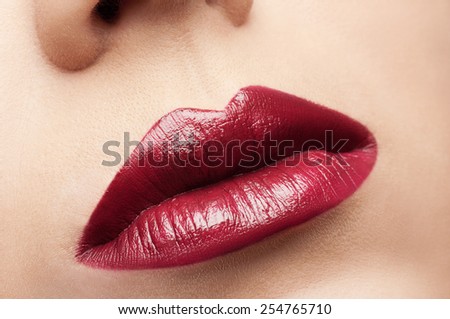 Classic red lips. Red lipstick fashion.