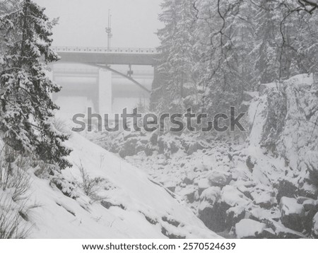 Similar – Foto Bild Verschneite Brücke über den Fluss in der Altstadt