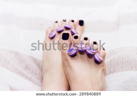 Freshly painted women toes