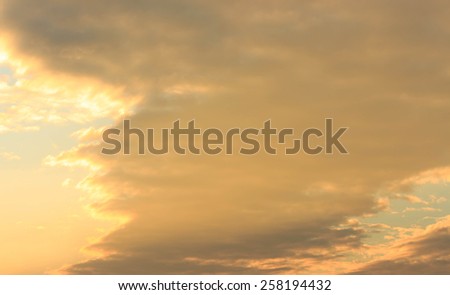gold sky cloud in natyre