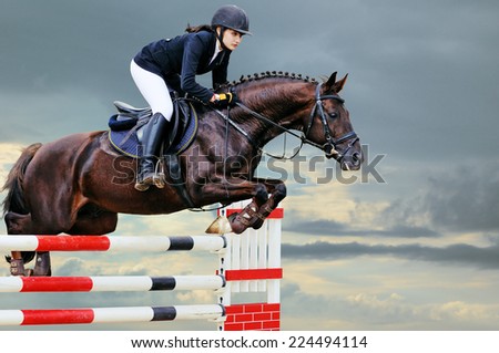 Young girl in jumping show