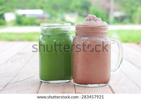 chocolate smoothie and green tea smoothie
