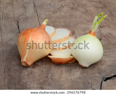 White onion on wood
