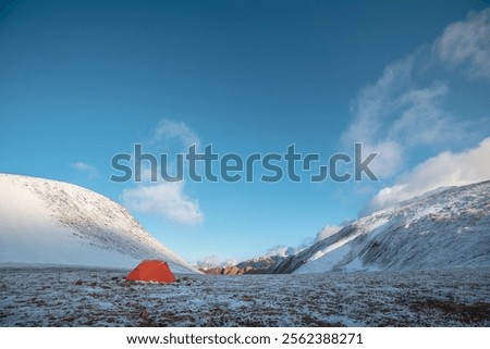 Similar – Foto Bild Rocky Mountain Grat mit Schnee bedeckt