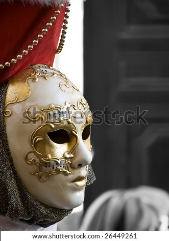 Beautiful Venetian style masks and costumes at the International Carnival of Malta 2009