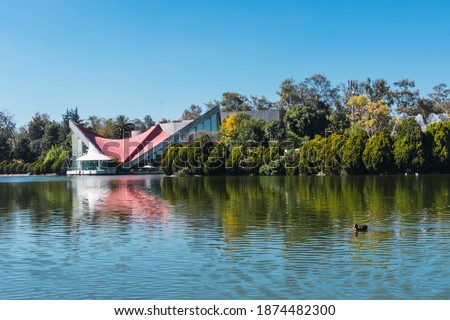 A beautiful view of a lake on a sunny day. A view of Bosque de Chapultepec, the biggest park in Mexico City and one of the biggest city parks in the world Foto stock © 