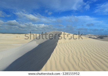 White sand dunes at Nilgen Nature Reserve in Western Australia