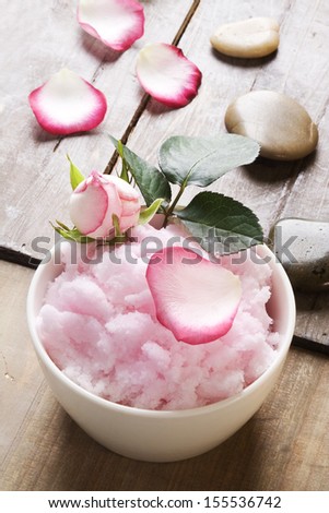 Rose sugar piling, still life