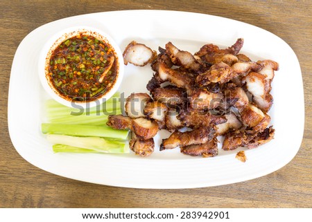 streaky pork fried with spicy dipping sauce