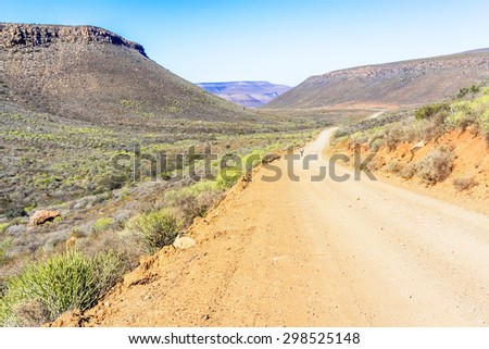 The Botterkloof pass is a fairly substantial altitude gaining pass in the Northern Cape between Clanwilliam and Nieuwoudtville.