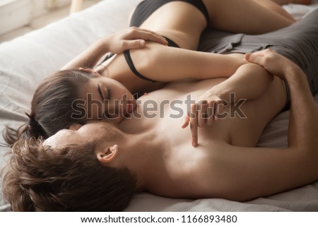 touch body love sex tranny porn in the car picture