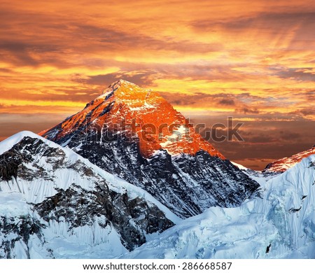 Evening colored view of Mount Everest from Kala Patthar, Khumbu valley, Solukhumbu, Sagarmatha national park, Nepal