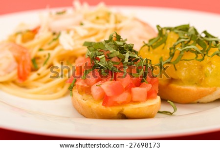 Shrimp pasta with garlic butter sauce with bruchetta