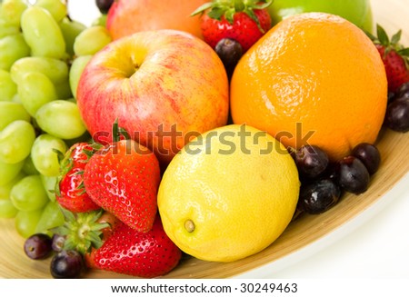 Fruit Platter With Apples, Red Grapes, Green Grapes, Mango, Lemon ...