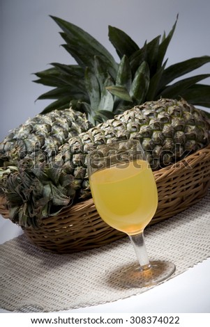 Pineapple juice with pineapples