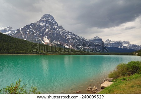 Waterfowl Lake - Bow River Parkway - Banff National Park, Canadian Rockies, Alberta, Canada