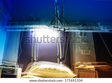 Stroboscopic vision of a hospital room as seen by a patient who enter the room