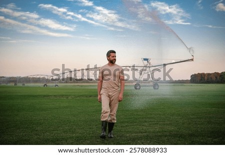 Similar – Foto Bild Bewässerungsanlage auf einem trockenen Feld in Alentejo, Portugal