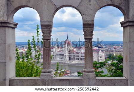 Budapest Parliament view from Fisherman\'s Bastion