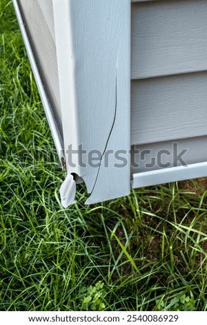 Similar – Foto Bild Alte, kaputte, ungepflegte, weisse, leere Liegestühle aus Plastik, stehen nebeneinander in einer Reihe, im Licht auf einem Liegeplatz mit Gras und Steinen und warten auf Urlauber / Besucher.