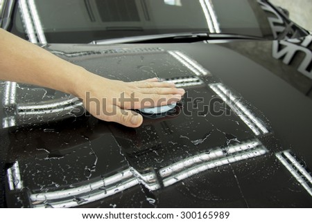 finely erase scratch on car by clay method, before glass coating