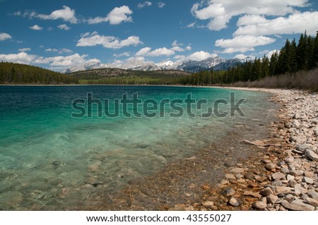 Scenic view of a lake in the rocky mountains near jasper