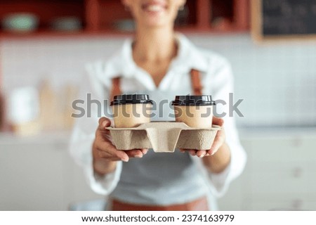 Similar – Foto Bild Crop Barista bereitet heißen Kaffee in einem Café zu