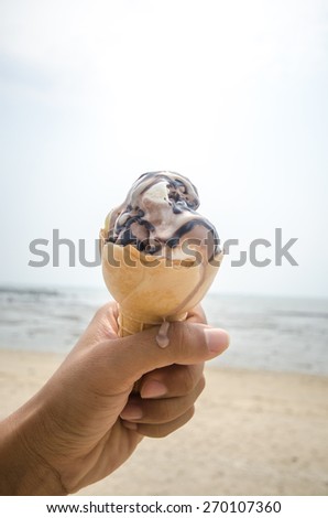 Ice cream at the beach on a hot day