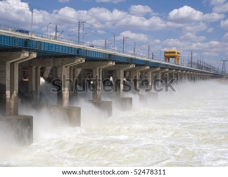 Reset of water at hydroelectric power station on the river