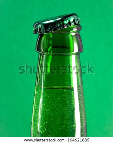 Beer bottle neck with open cap