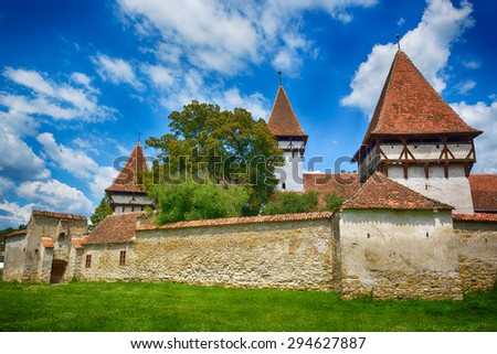 Cincsor / Kleinschenk Fortified Churches in Transylvania. In the second half of the 13th Century, a chapel erected in Cinc?or was the core for building the actual church, which was completed in 1421