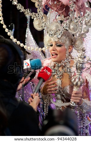 LAS PALMAS, SPAIN - FEBRUARY 3: First prize to Laura Medina from Canary Islands performs onstage during the carnival Queens Gala on February 3, 2012 in Las Palmas, Spain.