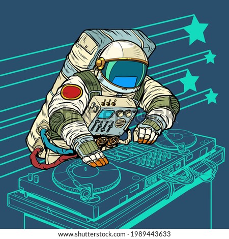 astronaut cosmonaut dj on vinyl turntables. concert music performance