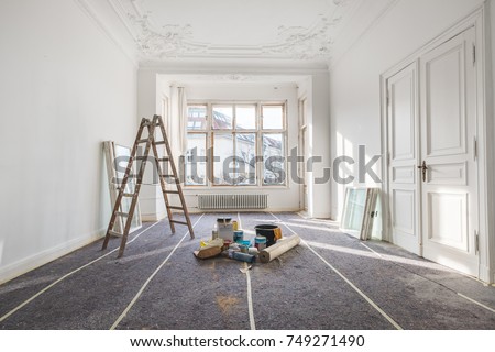 renovation - old flat during  restoration / refurbishment 商業照片 © 