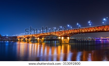 Bridge at night / Sung Han River Bridge at night, Korea .