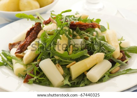 Rocket Salad with Cheese and Asparagus