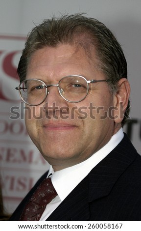 Robert Zemeckis at the 75th Diamond Jubilee Celebration for the USC School of Cinema-Television held at the USC\'s Bovard Auditorium in Los Angeles, United States on September 26 2004.