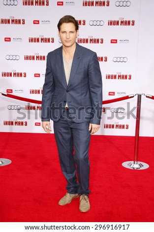 Peter Facinelli at the Los Angeles premiere of \