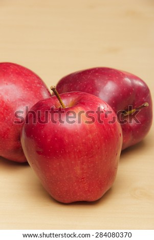red apple wood wallpaper