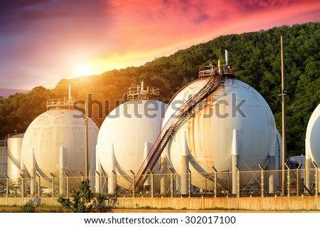 LPG gas industrial storage sphere tanks , Natural gas tanks , Oil tank , LPG , Petrochemical plant , Petroleum