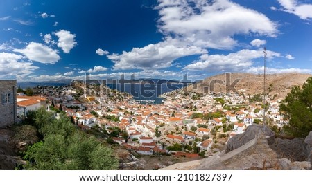 Hydra island, Greece, panoramic view of the main settlement, the village of Hydra (or Ydra), a traditional village where no motor vehicles are allowed! Hydra is located at the Argosaronic Gulf. Foto stock © 