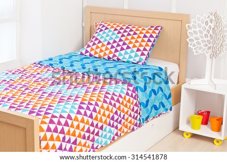 modern bedding set with geometric shapes