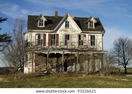 Old Victorian House In Shambles After Years Of Neglect. Stock Photo ...