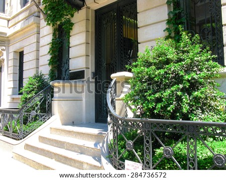 Doorway of townhouse on the Upper East Side of New York City
